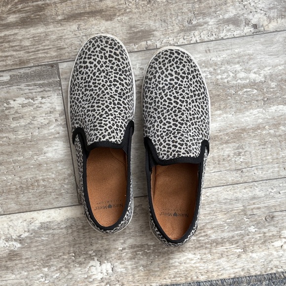 Nurse Mates Black and White Animal Print Slip-Ons - Picture 1 of 3
